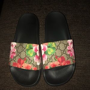 🌺Gucci Supreme St. Blooms Place🌺